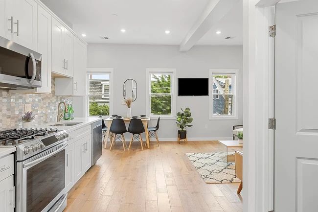 property at 338 Hurley St