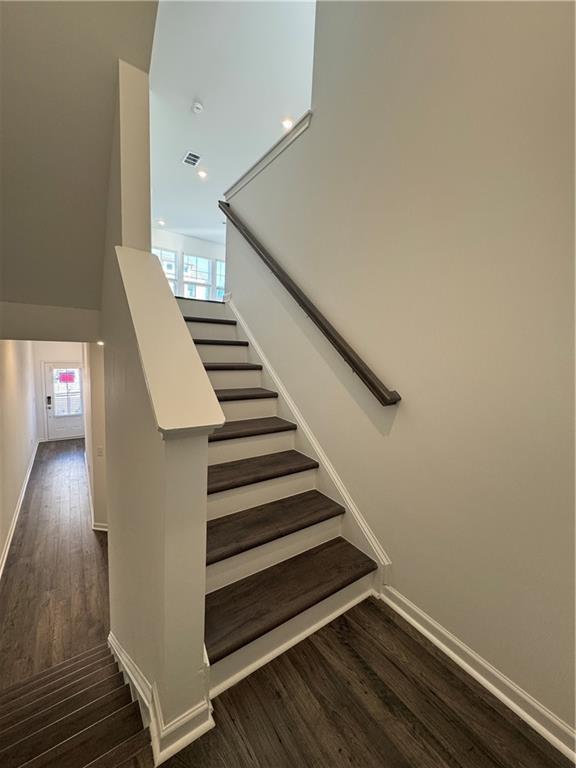 516 Meadows Ln in Lawrenceville, GA - Building Photo - Building Photo