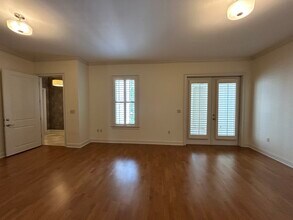 5194 Lexington Club Cv, Unit 303 in Memphis, TN - Building Photo - Building Photo