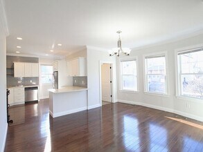 30 Holton St in Boston, MA - Building Photo - Building Photo