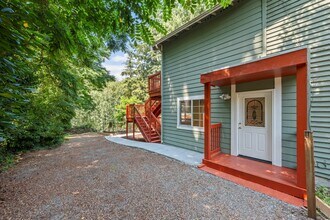 7331 151st Ave NE in Redmond, WA - Building Photo - Building Photo