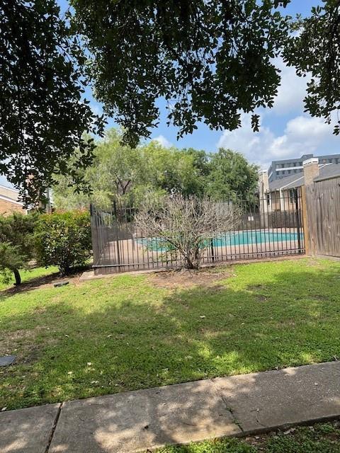 8441 Wednesbury Ln in Houston, TX - Building Photo - Building Photo