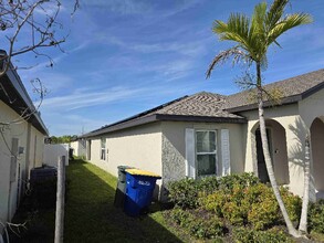 5329 Imagination Dr in Fort Pierce, FL - Building Photo - Building Photo