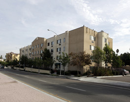 George D. McKinney Retirement Center Apartamentos