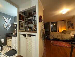1 E Scott St in Chicago, IL - Building Photo - Building Photo