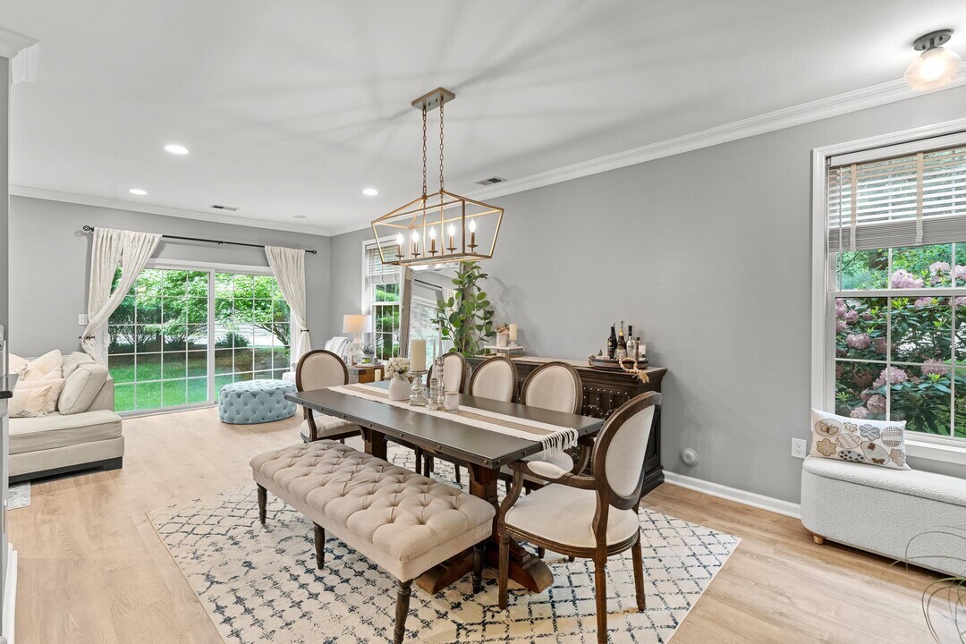 126 Riverwalk Way in Clifton, NJ - Building Photo