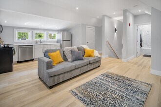 200 Highland Ave in Ithaca, NY - Building Photo - Building Photo