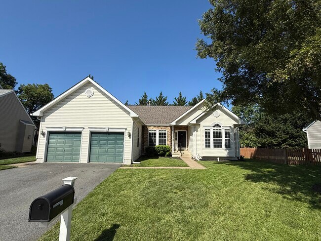 property at 815 Aztec Dr