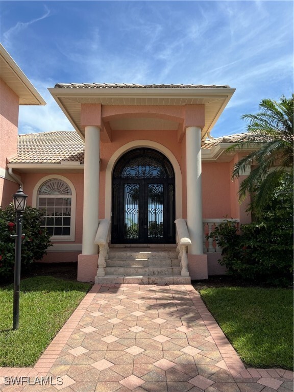 5460 Harborage Dr in Ft. Myers, FL - Foto de edificio - Building Photo