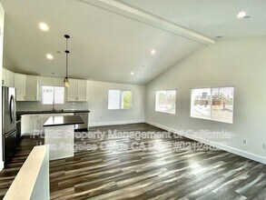 6732 Irvine Ave in Los Angeles, CA - Building Photo - Building Photo