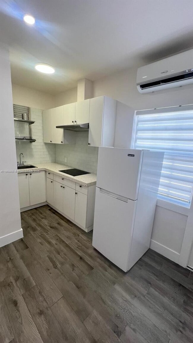 property at 7556 S Waterway Dr
