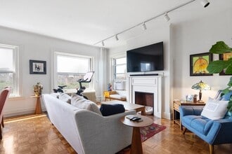 48 Beacon St, Unit 9f in Boston, MA - Foto de edificio - Building Photo