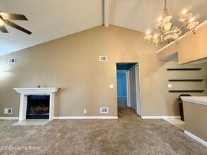 749 Yorkwood Pl in Louisville, KY - Building Photo - Building Photo