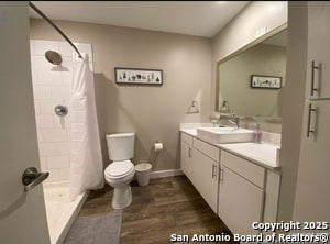 743 Byrnes Dr in San Antonio, TX - Foto de edificio - Building Photo