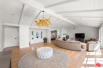 23628 Long Valley Rd in Hidden Hills, CA - Building Photo - Building Photo