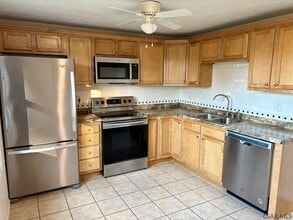 427 Devon Dr in Johnstown, PA - Building Photo - Building Photo