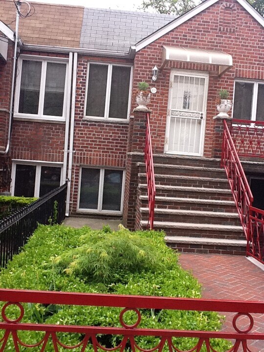 12 W 12th St in Brooklyn, NY - Building Photo