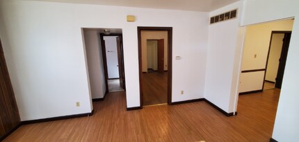 2203 Gaebler Ave in Overland, MO - Foto de edificio - Building Photo