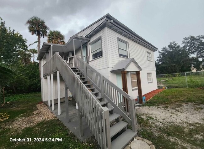 property at 615 Clearlake Rd