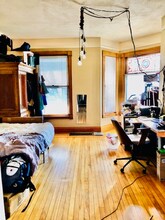 1804 13th Ave S, Unit 1 in Minneapolis, MN - Foto de edificio - Building Photo