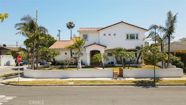 property at 1660 Catalina Ave