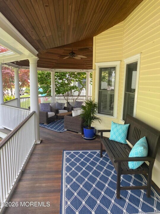 333 Woodland Ave in Avon By The Sea, NJ - Building Photo