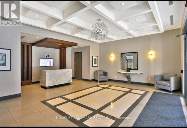 150-150 Main St W