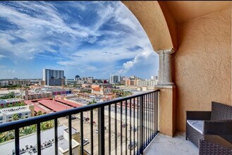 651 Okeechobee Blvd in West Palm Beach, FL - Building Photo - Building Photo