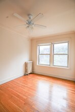 1201 W Waveland Ave in Chicago, IL - Building Photo - Building Photo