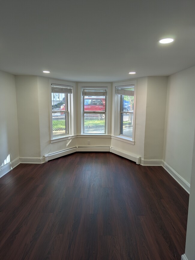 62 Reservoir Ave, Unit #1 in Jersey City, NJ - Building Photo - Building Photo