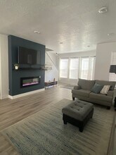 4726 Hillhouse Cv in Murray, UT - Foto de edificio - Building Photo