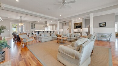 60 Pioneer Loop in Georgetown, SC - Building Photo - Building Photo