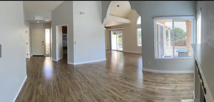 1717 Cypress Point Gln in Escondido, CA - Building Photo - Building Photo