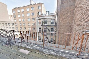 221 E 23rd St in New York, NY - Building Photo