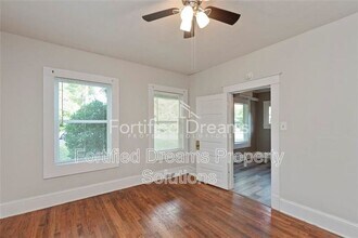 712 Englewood St in Greensboro, NC - Building Photo - Building Photo