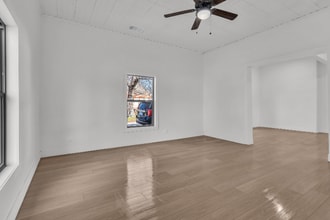 614 S Grand Ave in Gainesville, TX - Foto de edificio - Building Photo