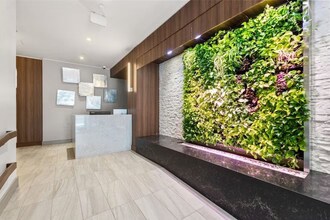 121 Portland St, Unit Unit 706 in Boston, MA - Foto de edificio - Building Photo