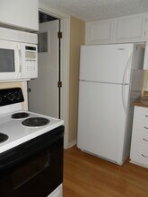 1305 Westbrooke in Lawrence, KS - Building Photo - Building Photo