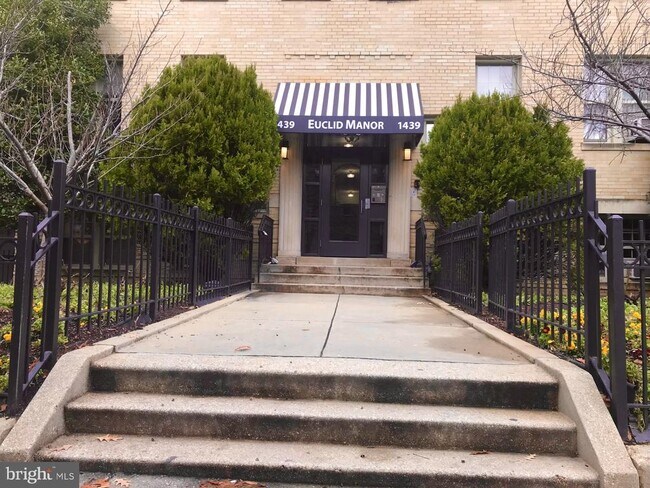 1439 Euclid St NW in Washington, DC - Building Photo - Building Photo
