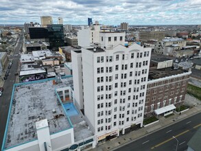 Carlton Apartments in Atlantic City, NJ - Building Photo - Building Photo