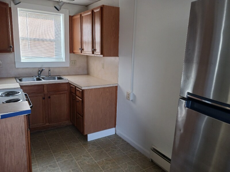 2558 Lititz Pike in Lancaster, PA - Building Photo