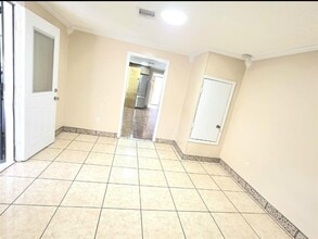 6907 Gainesville St in Houston, TX - Building Photo - Building Photo