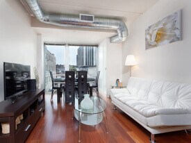 2021 Chestnut St in Philadelphia, PA - Building Photo