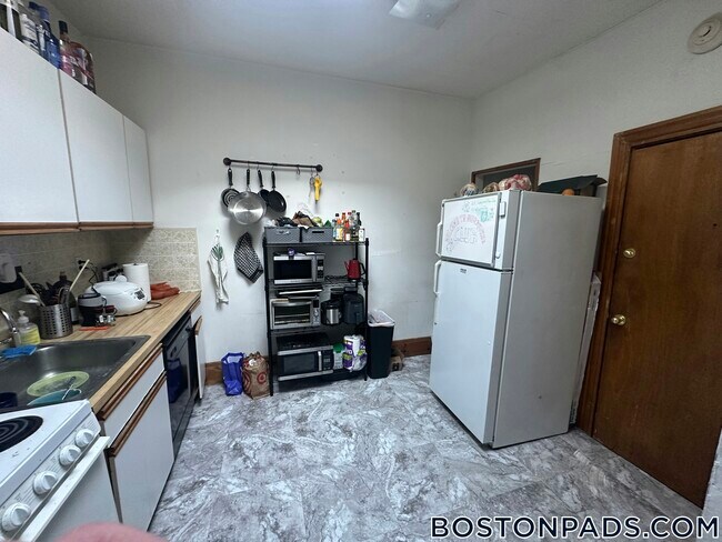 17 Aberdeen St, Unit 6 in Boston, MA - Building Photo - Building Photo