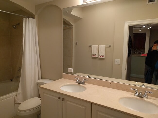 3210 Renaissance Way, Unit 210 in Boynton Beach, FL - Foto de edificio - Building Photo