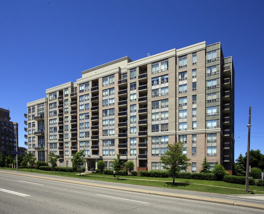 Paradise Condominium in Toronto, ON - Building Photo