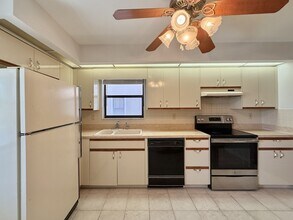 867 Mandalay Ave in Clearwater, FL - Building Photo - Building Photo