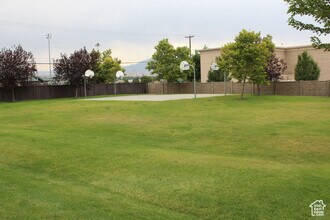 3078 Crews Hill Ct in West Valley City, UT - Building Photo - Building Photo