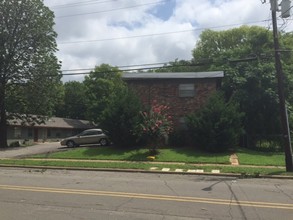 737 1st St S in Birmingham, AL - Foto de edificio - Building Photo