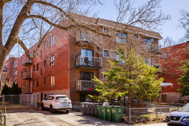 3270 Goyer St in Montréal, QC - Building Photo - Building Photo